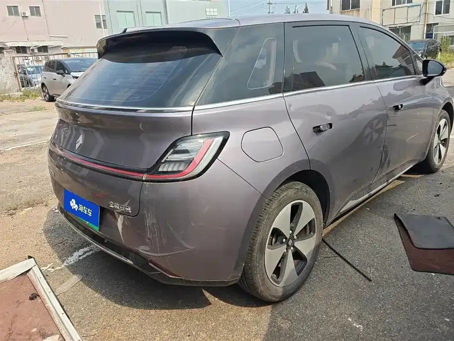 Baojun Yunduo — фото 6