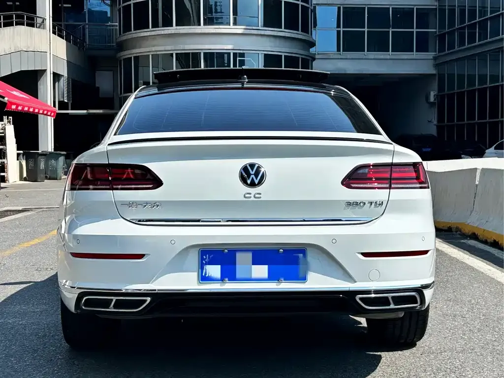 Volkswagen CC — фото 3