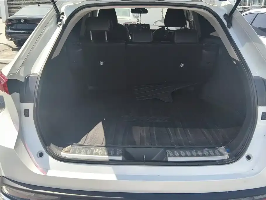 Toyota Harrier — фото 6