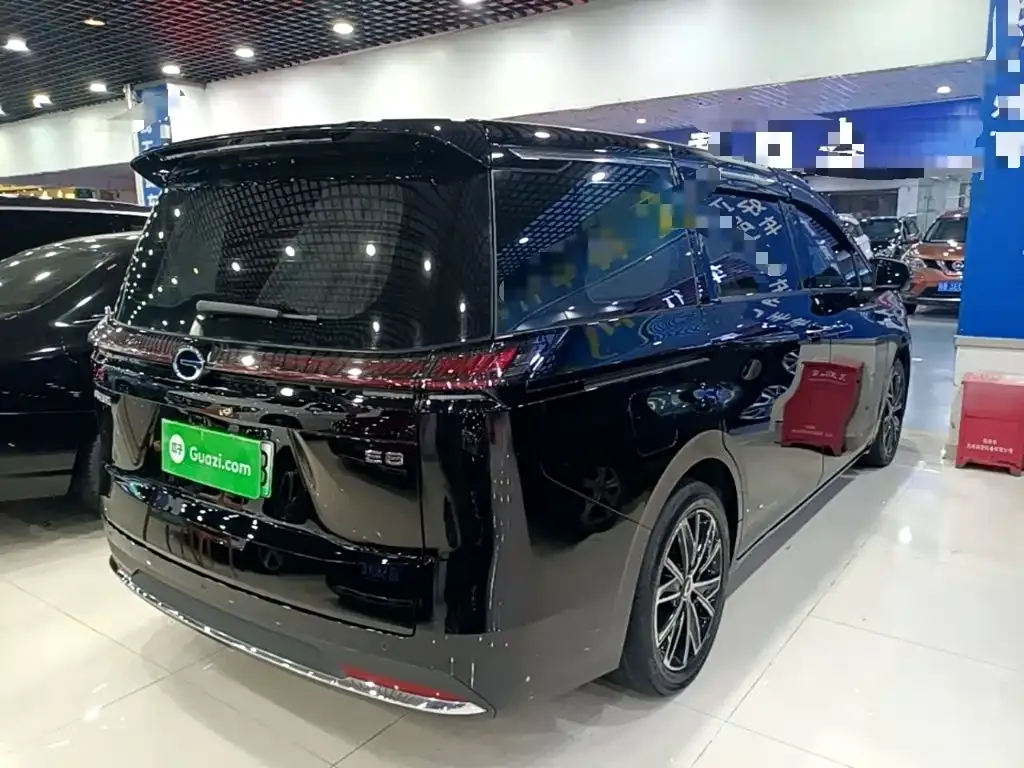 GAC Motor 传祺E8 PHEV — фото 7