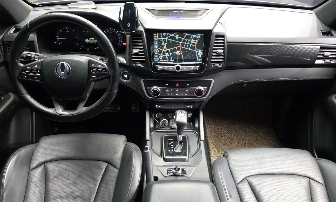 KG Mobility (Ssangyong) Rexton — фото 10