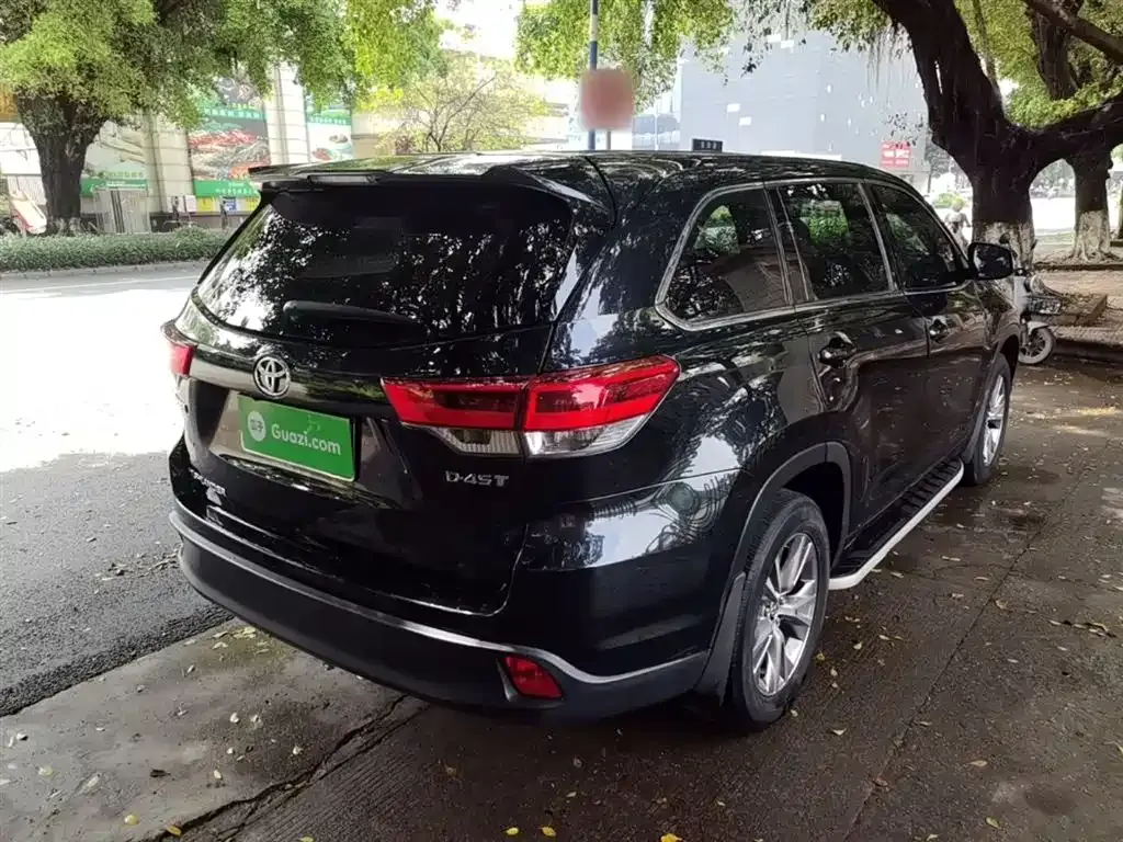 Toyota Highlander — фото 2