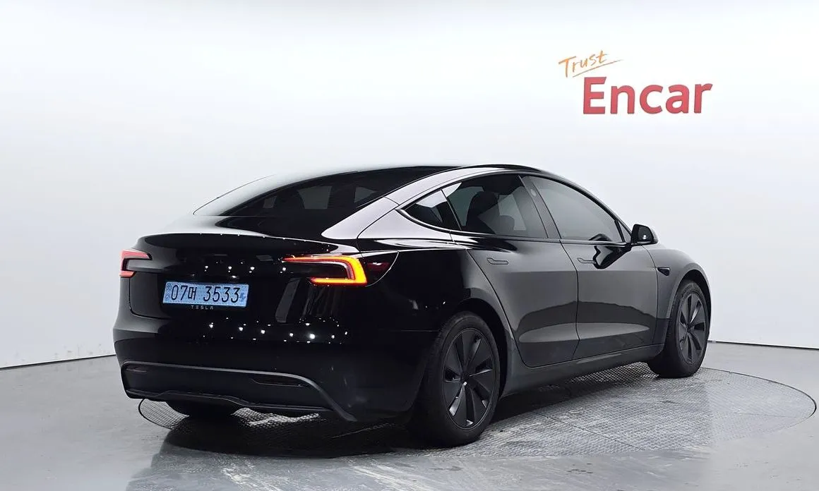 Tesla Model 3 — фото 4