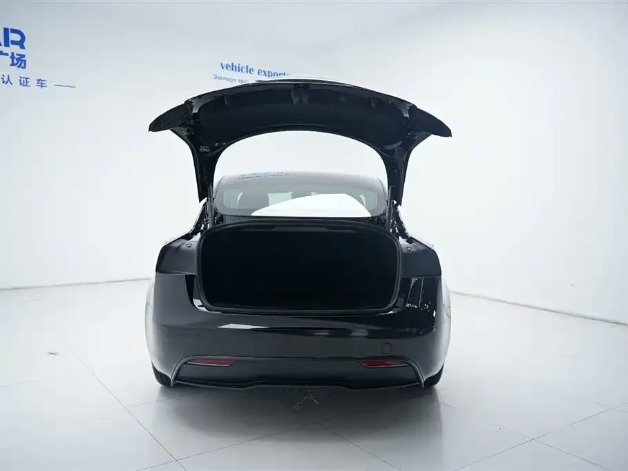 Tesla Model 3 — фото 2