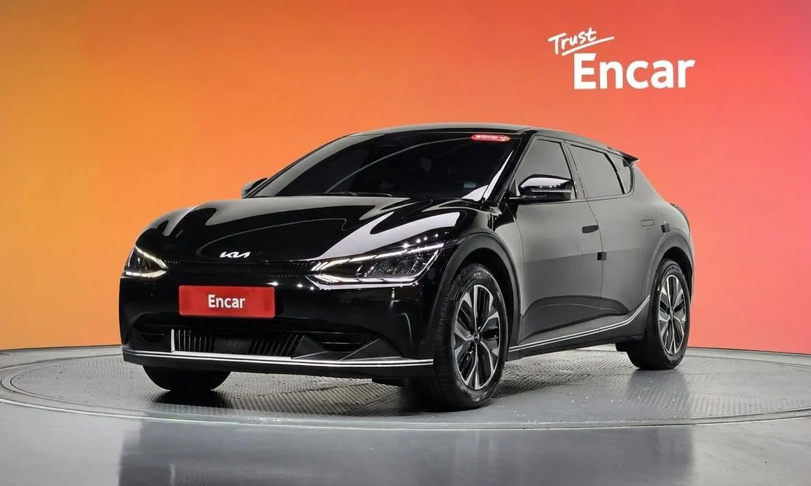 Kia EV6 — фото 1