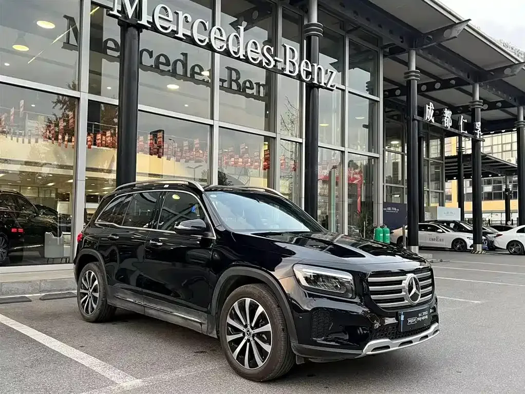 Mercedes-Benz GLB — фото 6