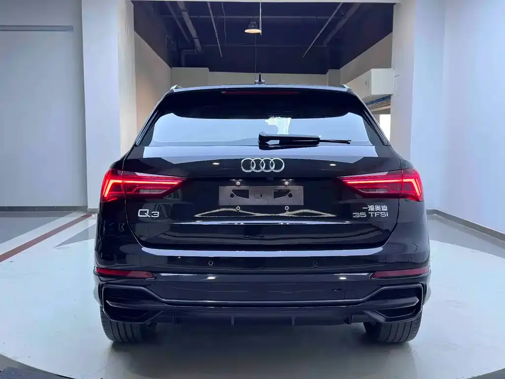 Audi Q3 — фото 4