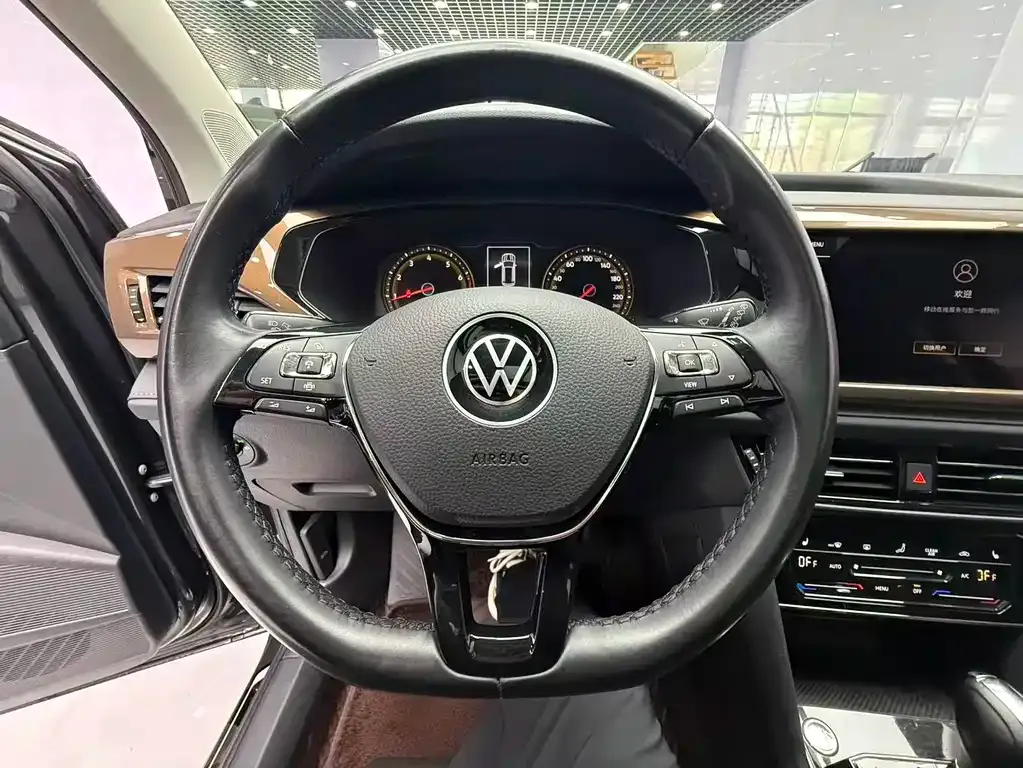 Volkswagen Tharu — фото 10