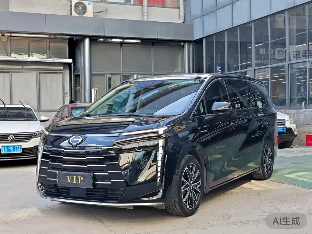 GAC Motor Trumpchi E8 PHEV — фото 1
