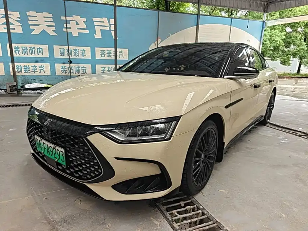 BYD Han — фото 1
