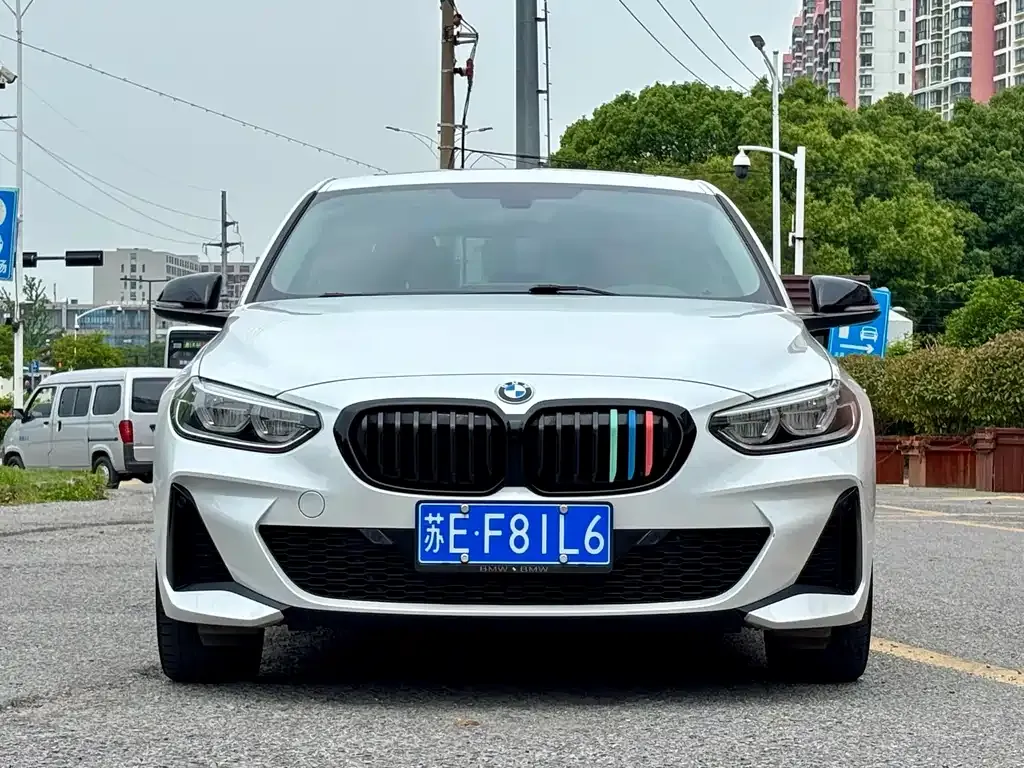 BMW 1 Series — фото 1