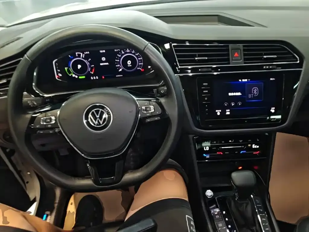 Volkswagen 途观L插电混动 — фото 6