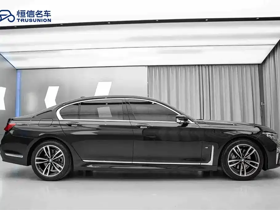 BMW 7 Series — фото 3