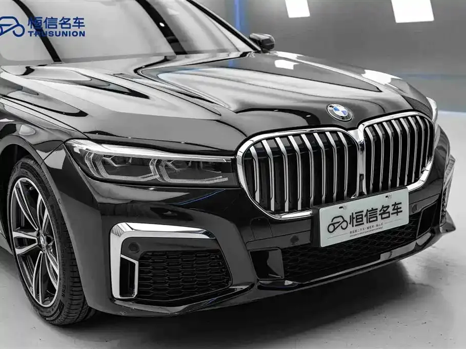BMW 7 Series — фото 9