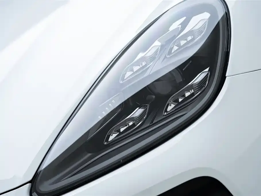 Porsche Cayenne Hybrid — фото 8