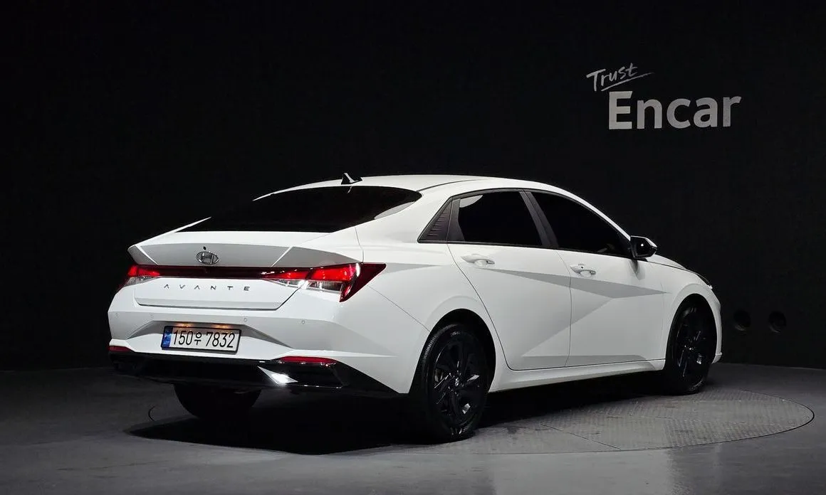 Hyundai AVANTE — фото 4