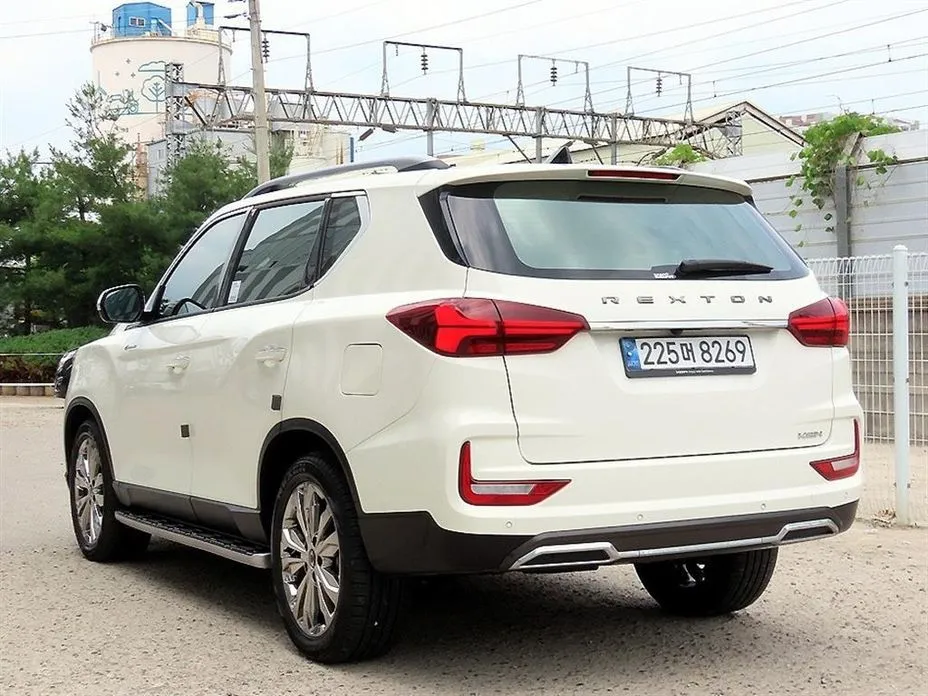 KG Mobility (Ssangyong) Rexton — фото 9