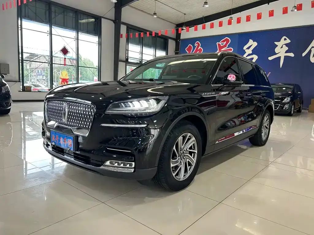 Lincoln Aviator — фото 1