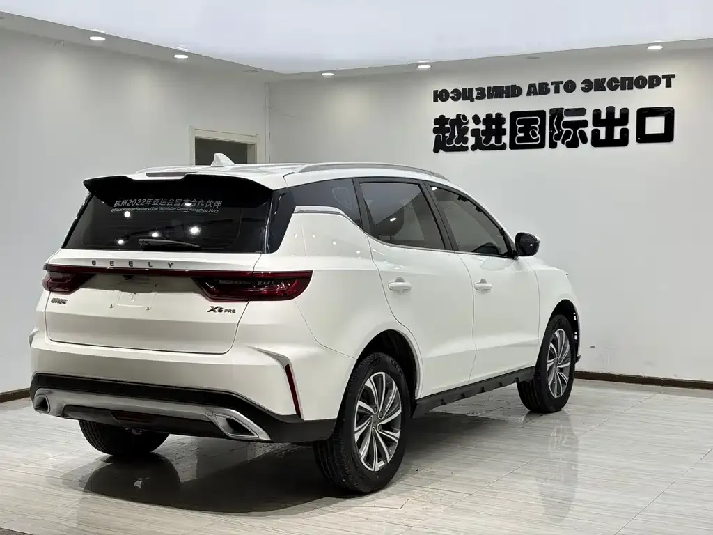 Geely Vision X6 — фото 6