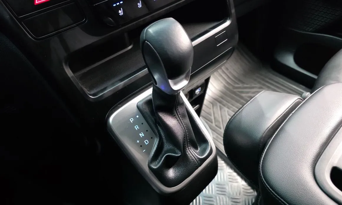 Hyundai Staria — фото 4