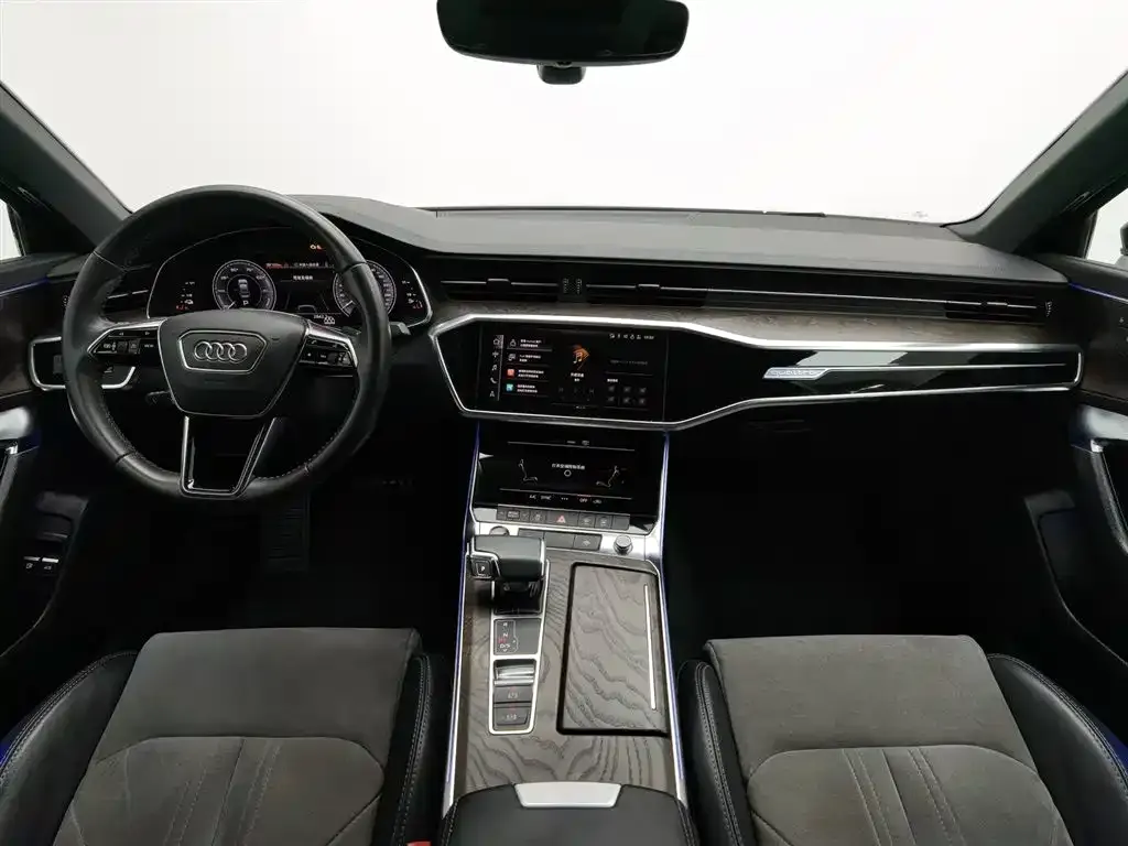 Audi A6L New Energy — фото 10