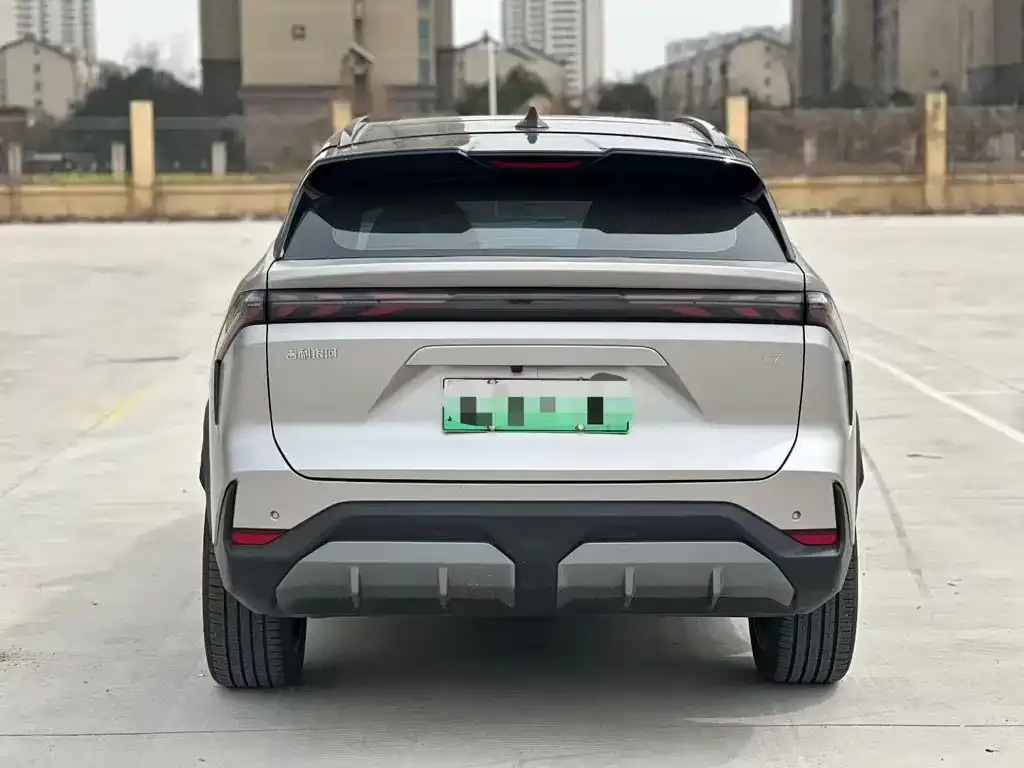 Geely Galaxy L7 — фото 2