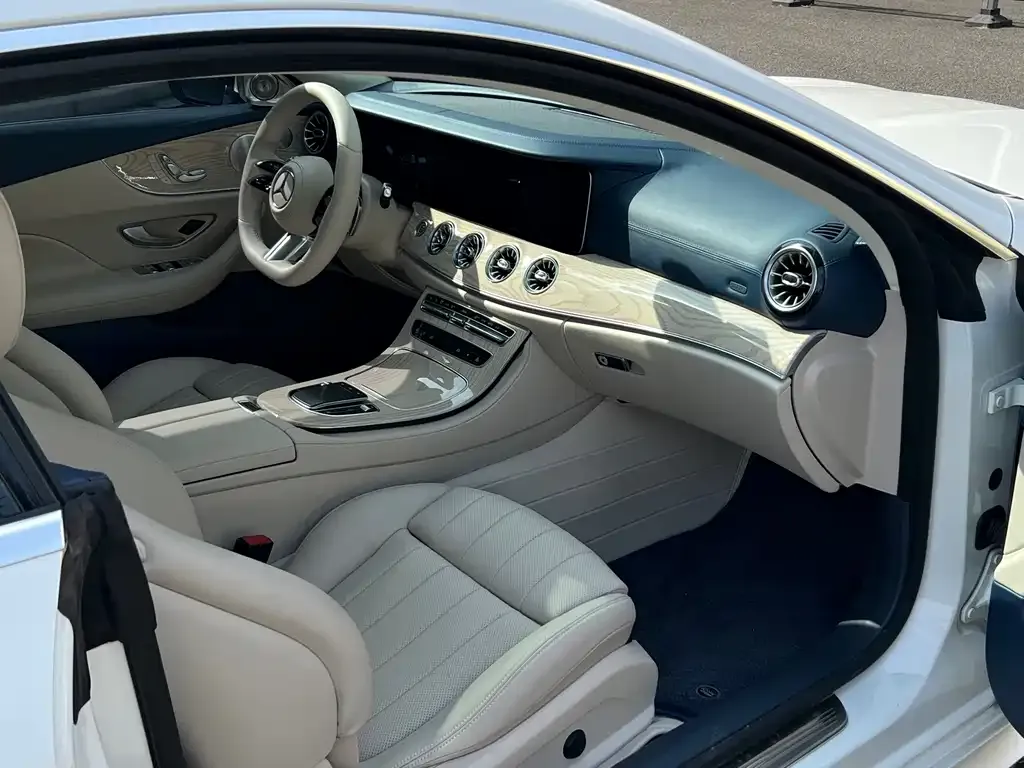Mercedes-Benz E-Class (Import) — фото 9