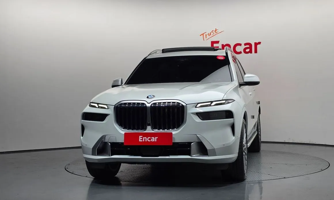 BMW X7 — фото 2