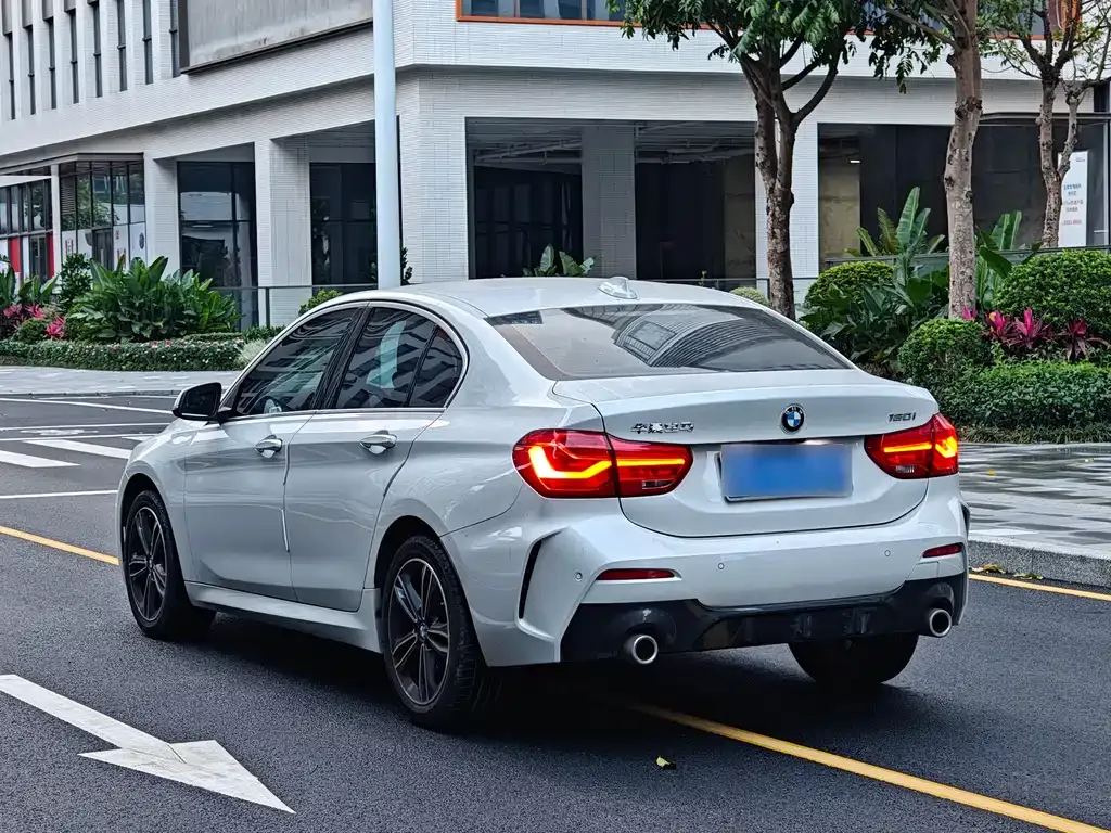 BMW 1 Series — фото 9