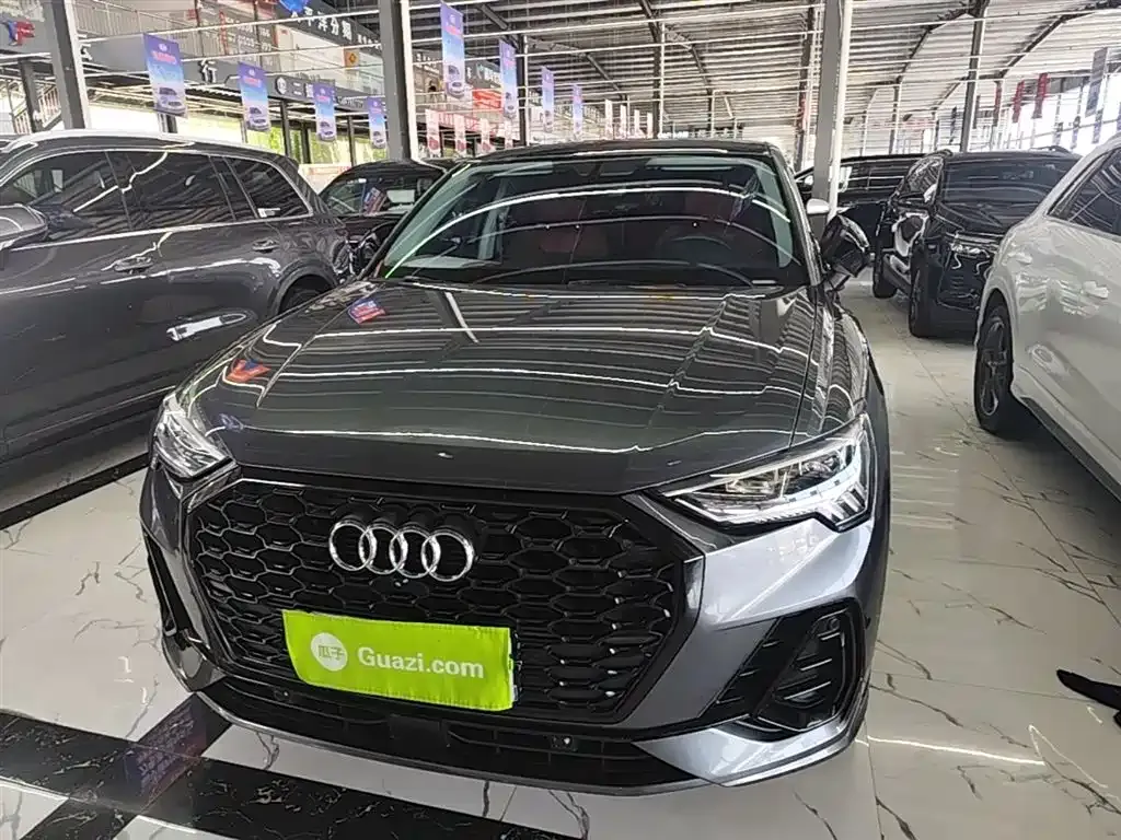 Audi Q3 Sportback — фото 9