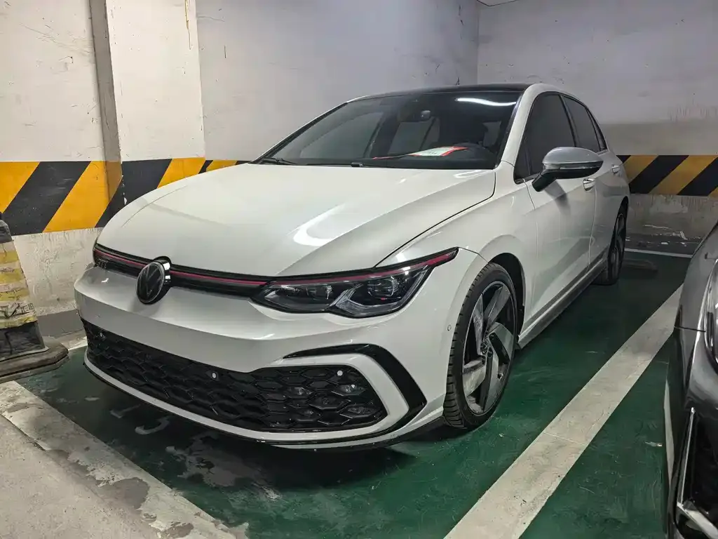 Volkswagen Golf GTI — фото 8
