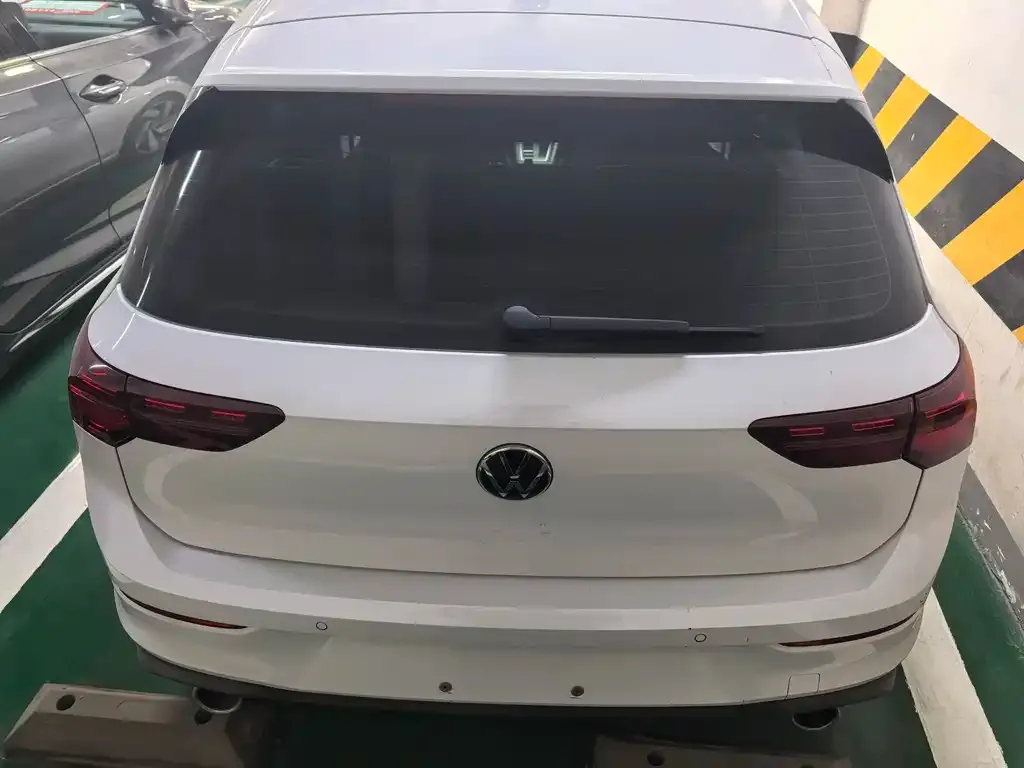Volkswagen Golf GTI — фото 6