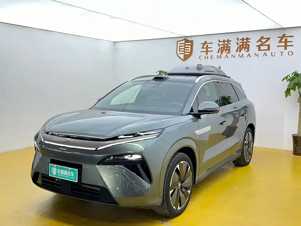 BYD Tang L — фото 1