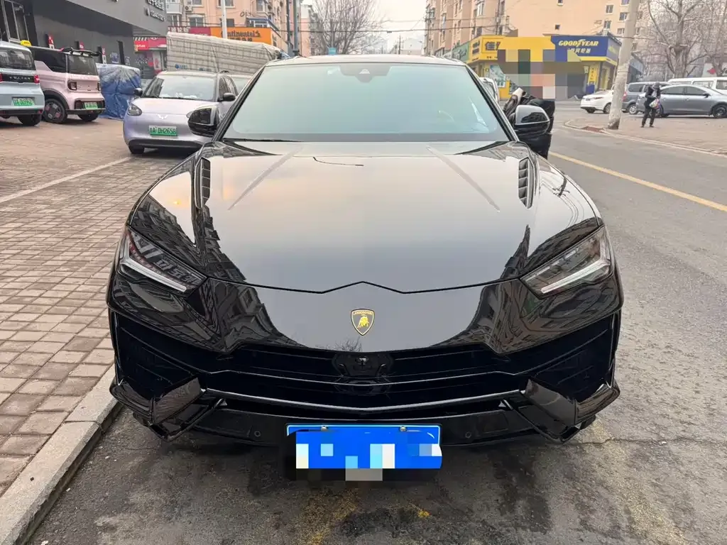 Lamborghini Urus — фото 3
