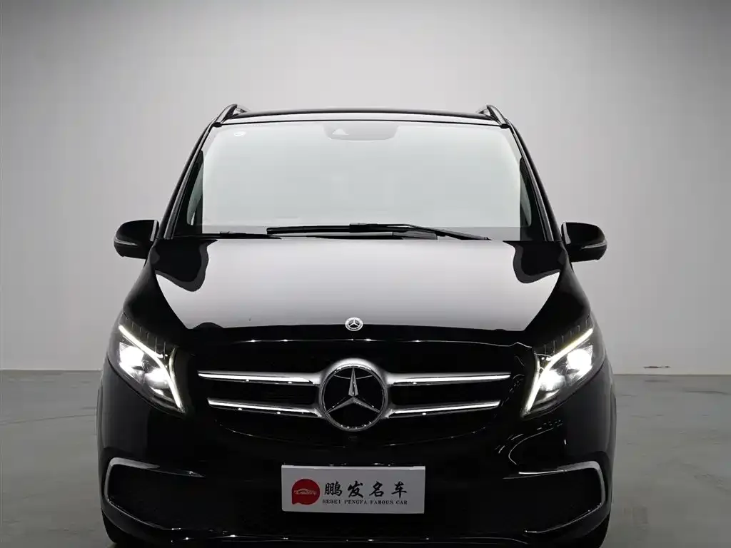 Mercedes-Benz V-Class — фото 10