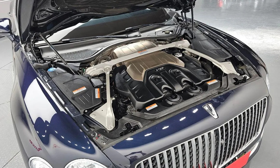 Bentley Flying Spur — фото 9