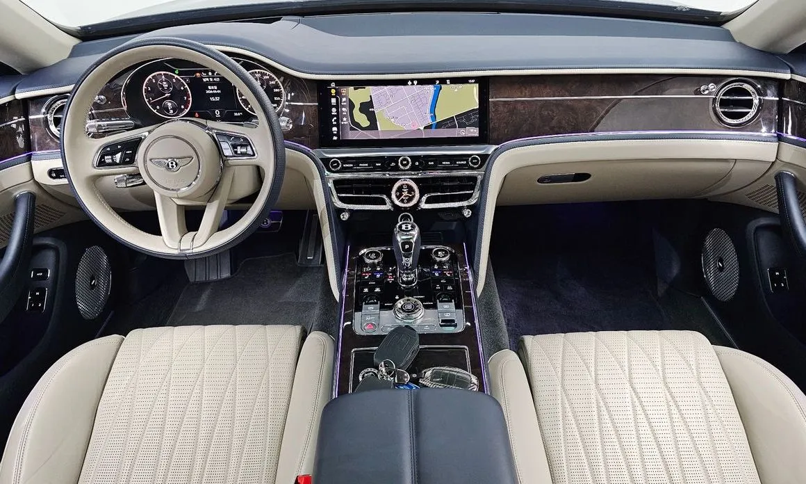 Bentley Flying Spur — фото 7