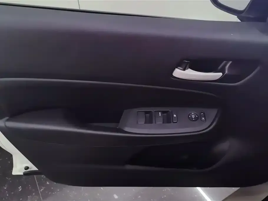 Honda Fit — фото 10