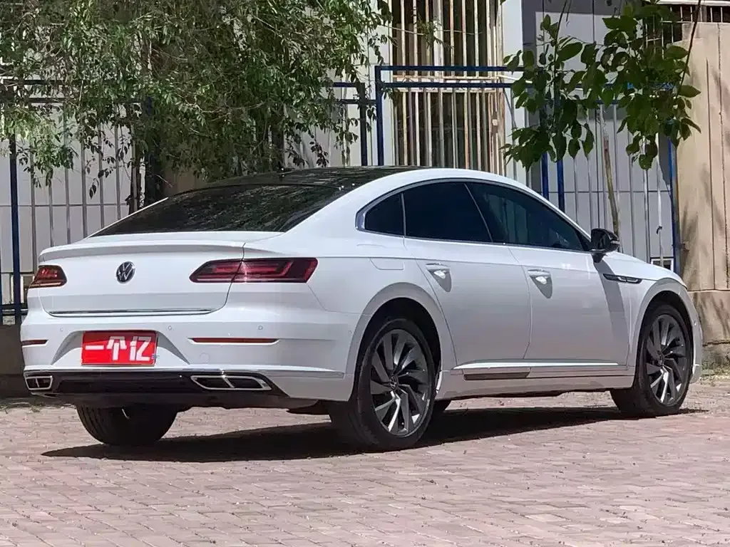 Volkswagen CC — фото 9