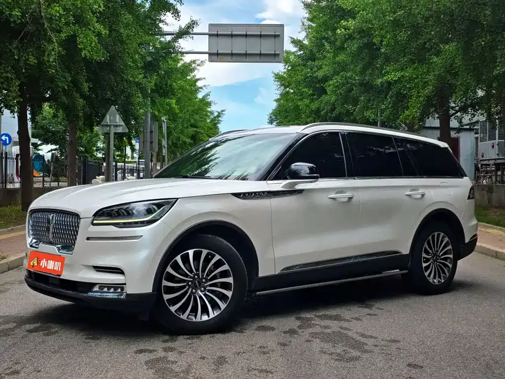 Lincoln Aviator — фото 1