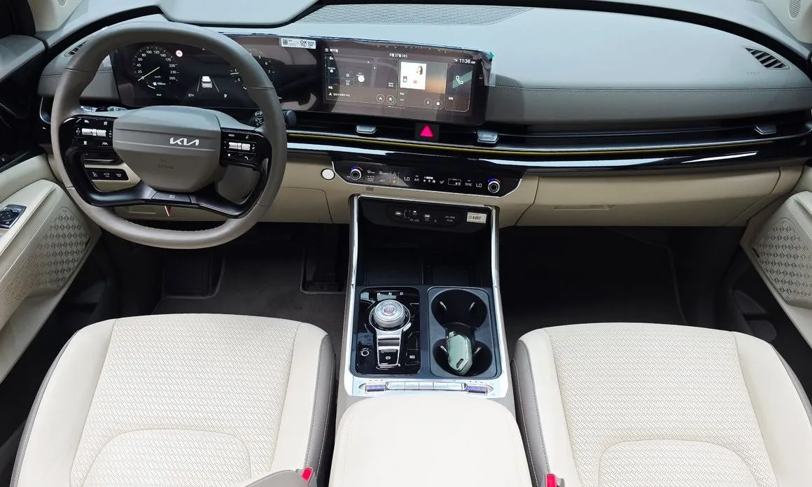 Kia Carnival — фото 10
