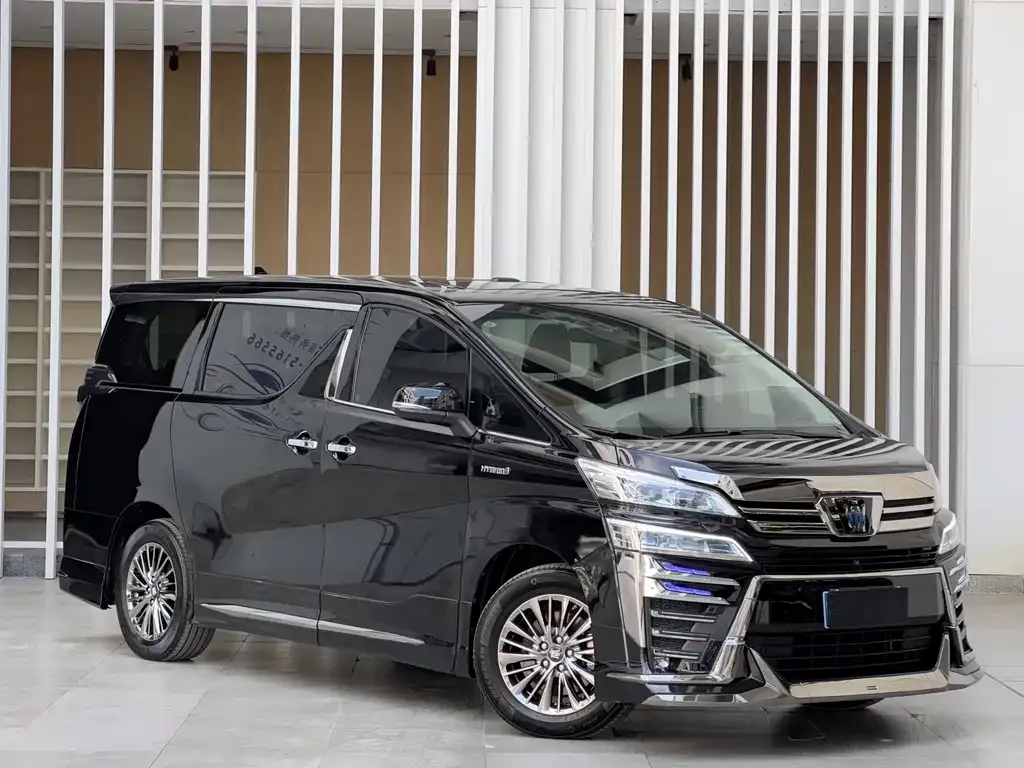 Toyota Vellfire — фото 2