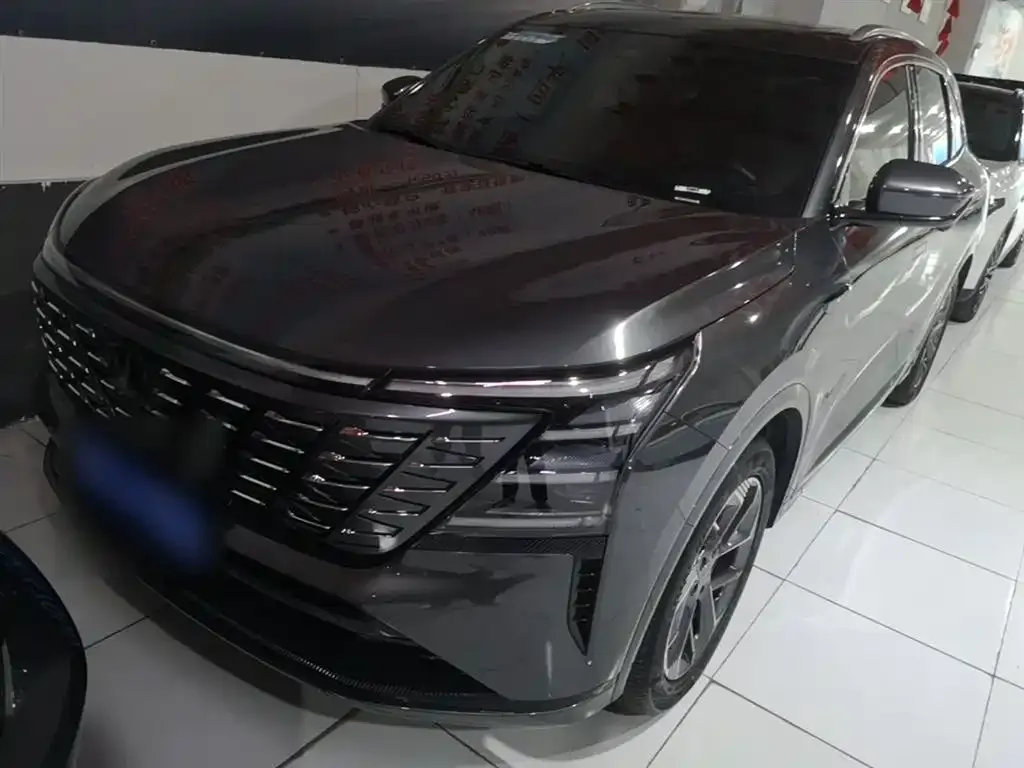 Changan CS75PLUS — фото 1