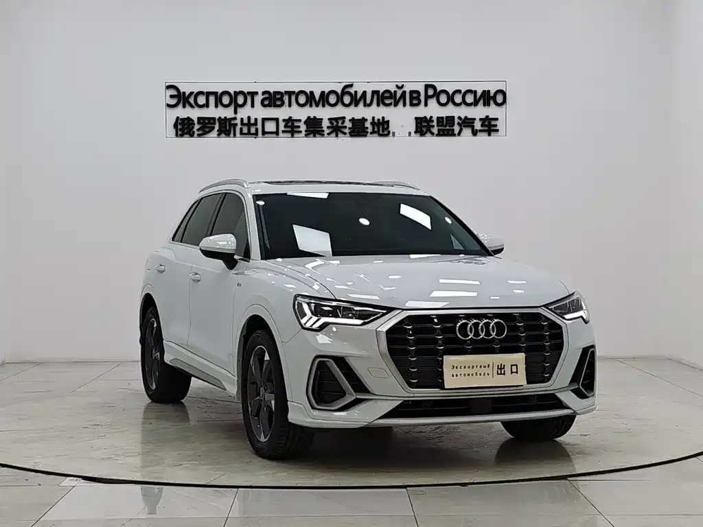 Audi Q3 — фото 4