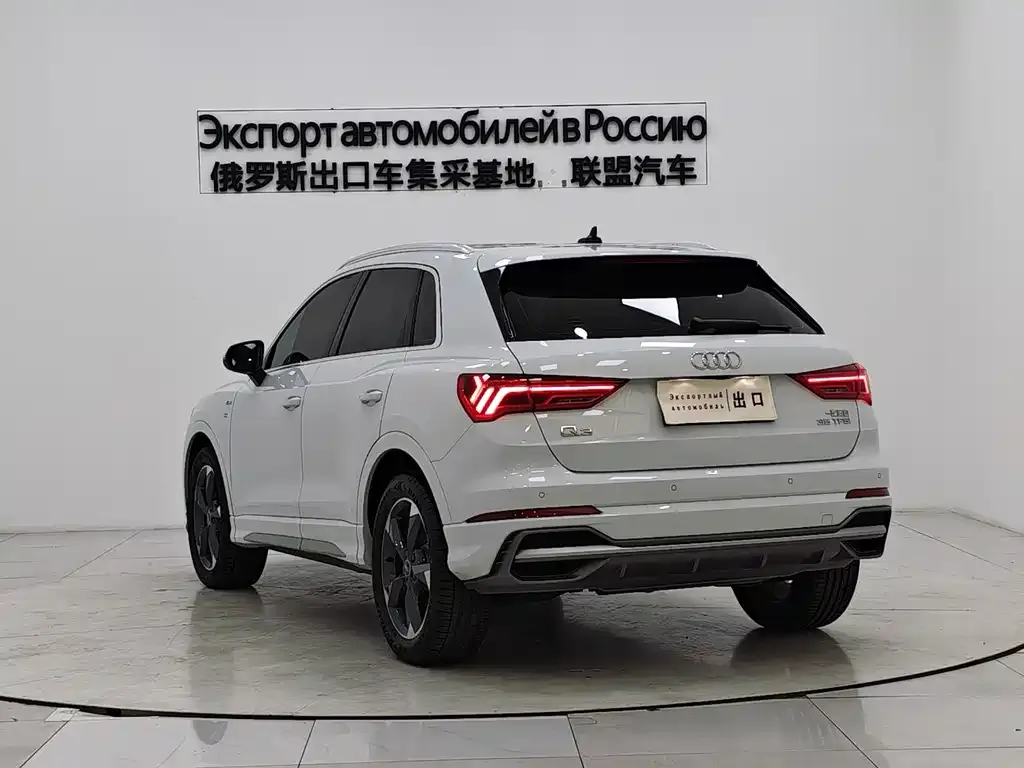 Audi Q3 — фото 5