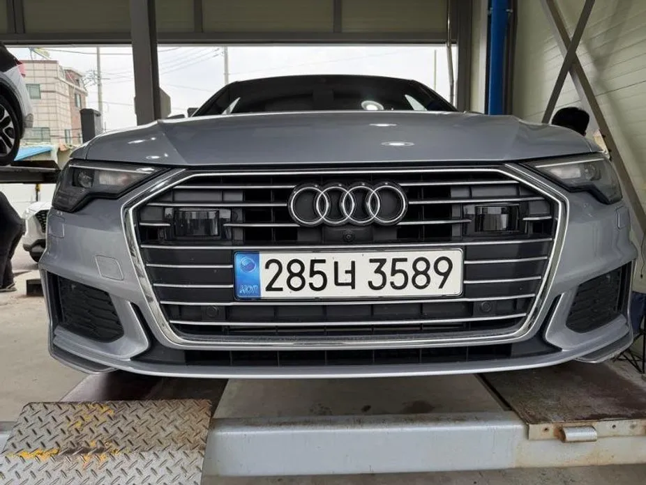 Audi A6 — фото 1