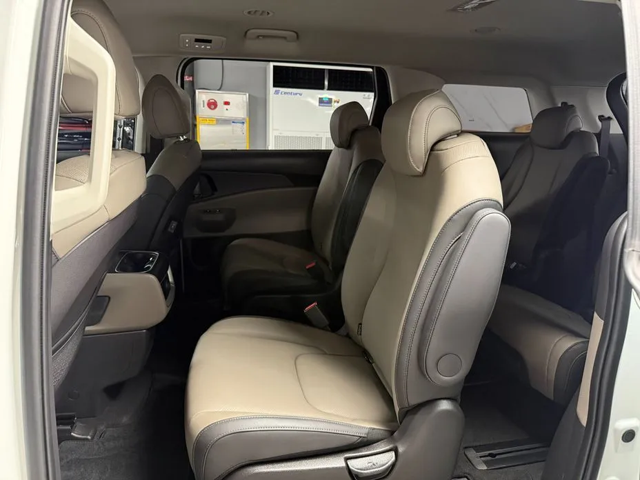 Kia Carnival — фото 2
