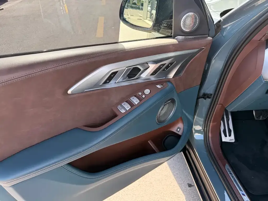 BMW XM — фото 2