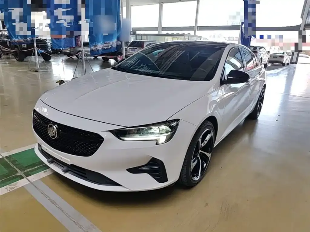 Buick Regal — фото 1