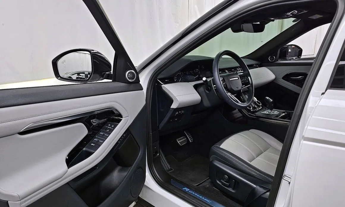 Land Rover Range Rover Evoque — фото 9